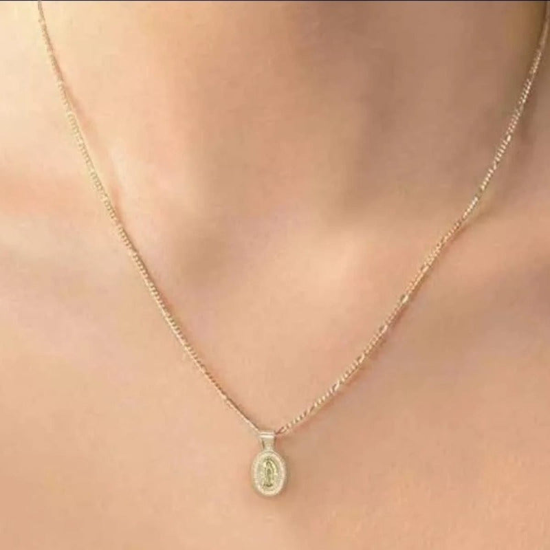 Kit Medalla Guadalupe + Cadena Singapur Oro 10 K.+ Regalo