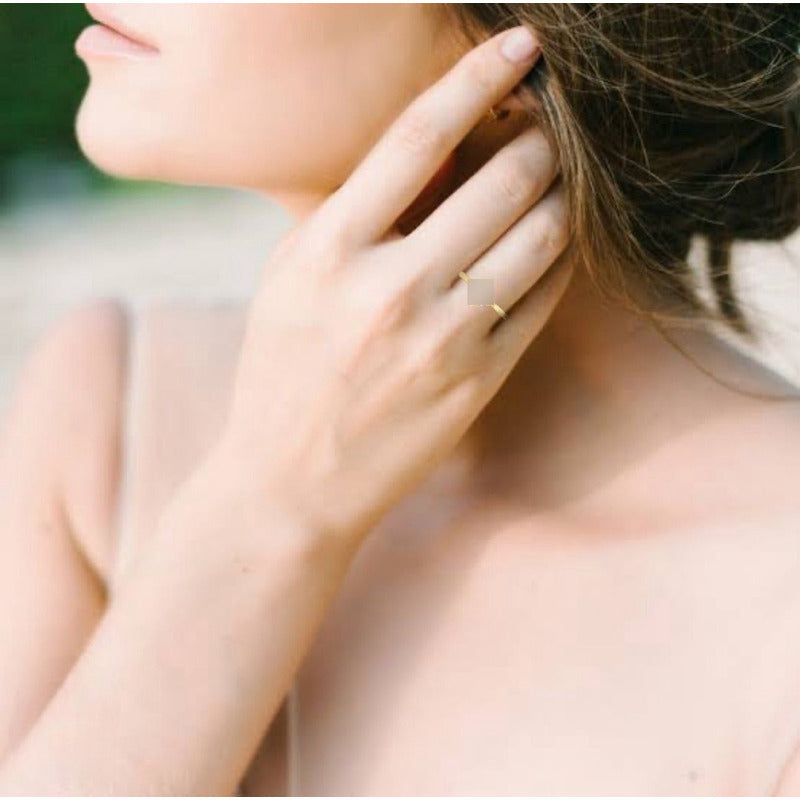 Anillo Solitario Corona Triangulos Oro 10 Kilates