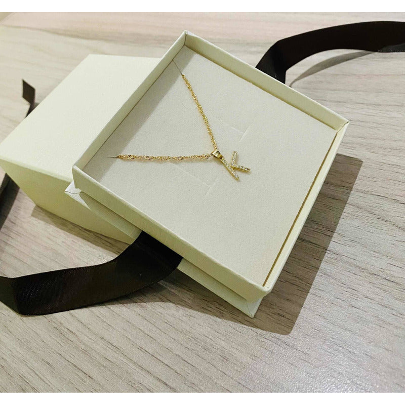 Dije Inicial K Con Zirconias En Oro De 10 K + Obsequio