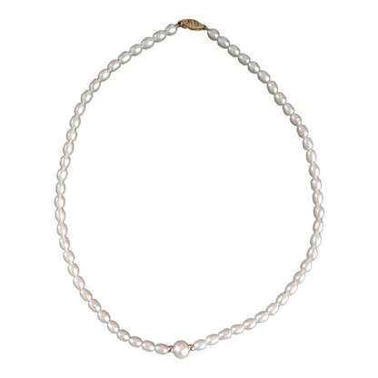 Collar Con Perlas Grandes Al Centro Elaborado En Oro De 14 K