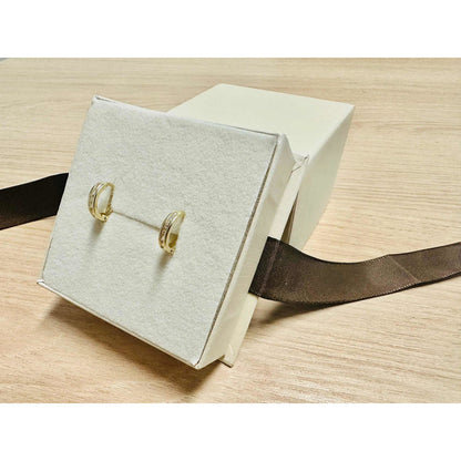 Huggies Circonias Oro 10 K + Obsequio + Envío