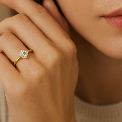 Anillo Oro 18 K Corte Princesa Joyeria M De Leon