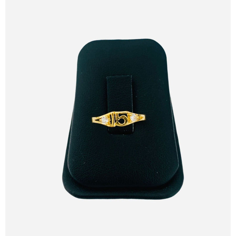 Anillo De 15 Años Con Zirconias En Oro De 14 Kilates