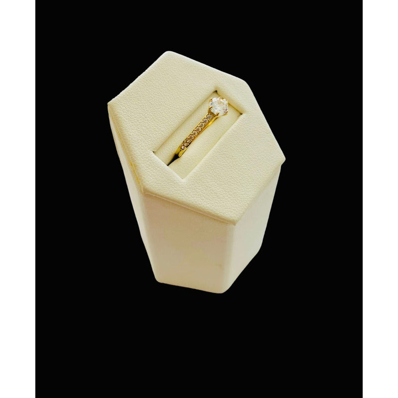 Hermoso Anillo Solitario Con Circonias En Oro De 10 Kilates