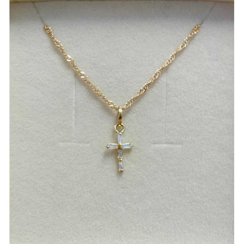 Collar Con Cruz Zirconias Baguette Oro 10 K + Obsequio