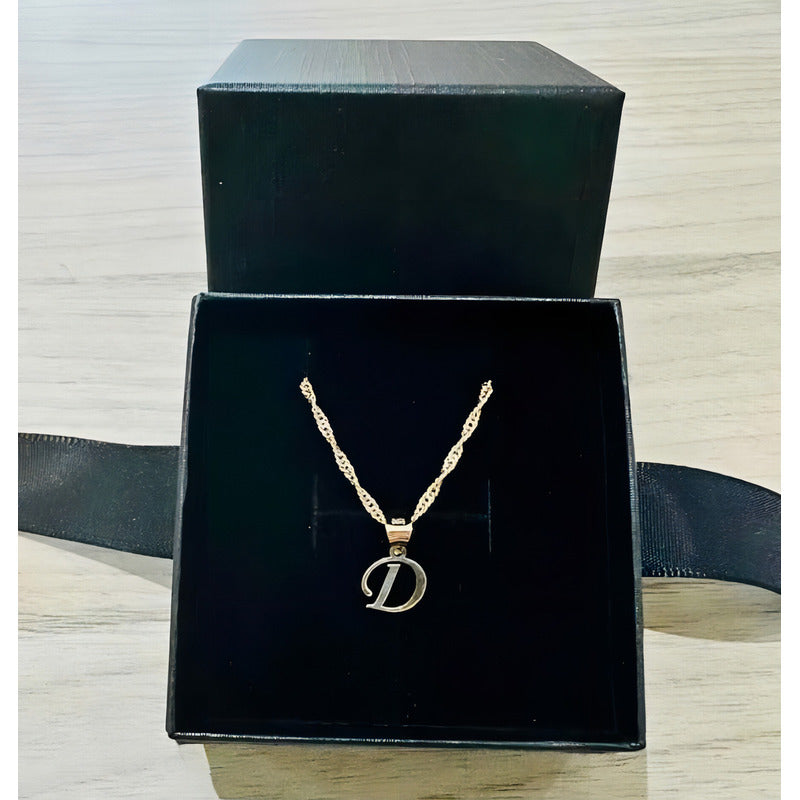 Dije Inicial D Lisa En Oro De 10 K Mas Color Dorado